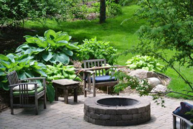 Professional Edgewood hardscapes landscaping in WA near 98372