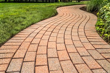 Expert Enumclaw hardscapes landscaping in WA near 98022
